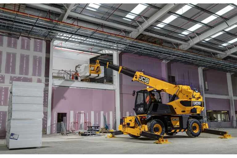 Hydraload rotating telescopic handler