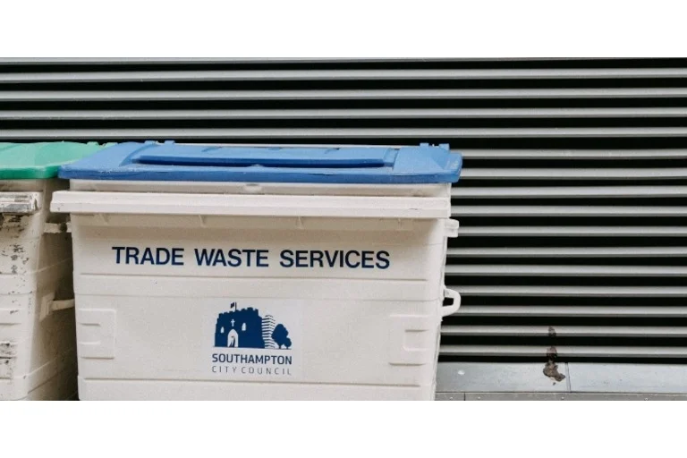 Southampton trade waste services bin